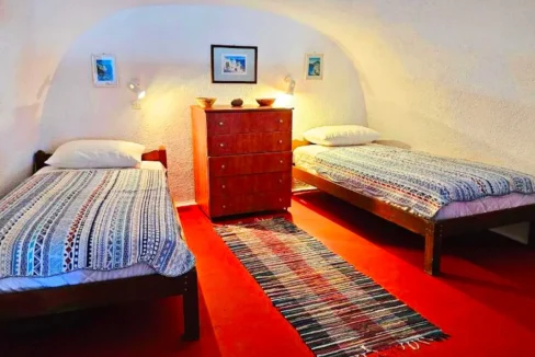 Cave House for Sale in Firostefani, Santorini 28