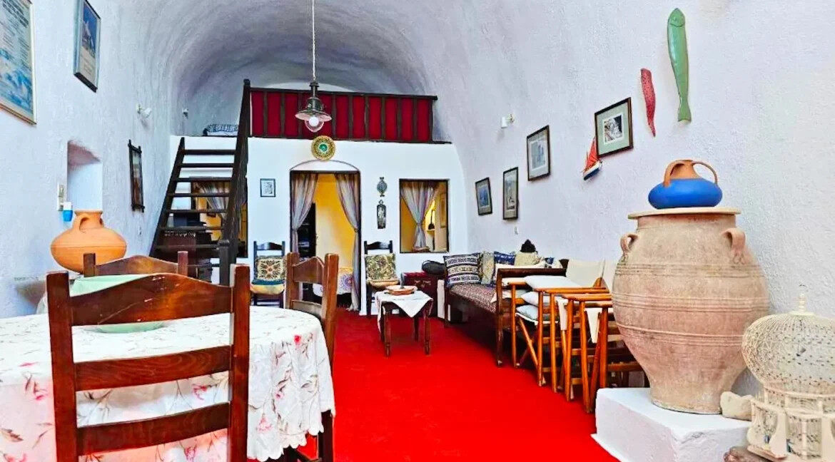Cave House for Sale in Firostefani, Santorini 6