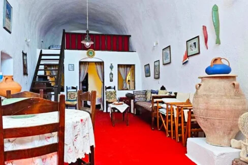 Cave House for Sale in Firostefani, Santorini 6