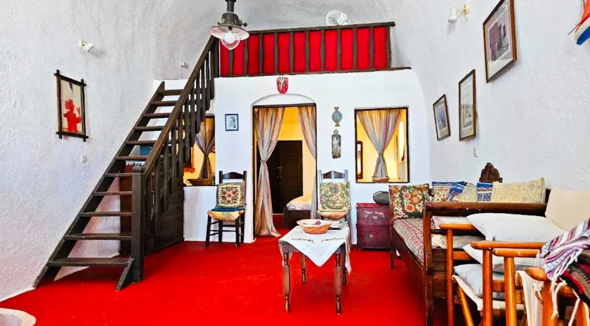 Cave House for Sale in Firostefani, Santorini 8