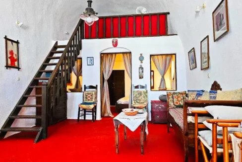 Cave House for Sale in Firostefani, Santorini 8