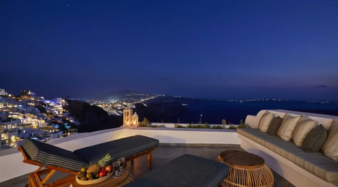 Cave House for Sale in Imerovigli, Santorini 12