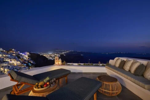 Cave House for Sale in Imerovigli, Santorini 12