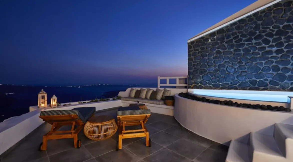 Cave House for Sale in Imerovigli, Santorini 13