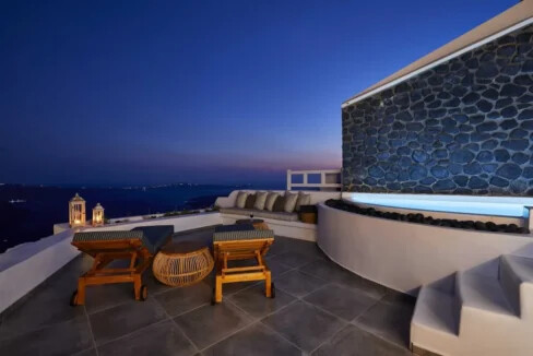 Cave House for Sale in Imerovigli, Santorini 13