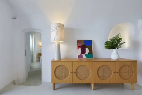 Cave House for Sale in Imerovigli, Santorini 9