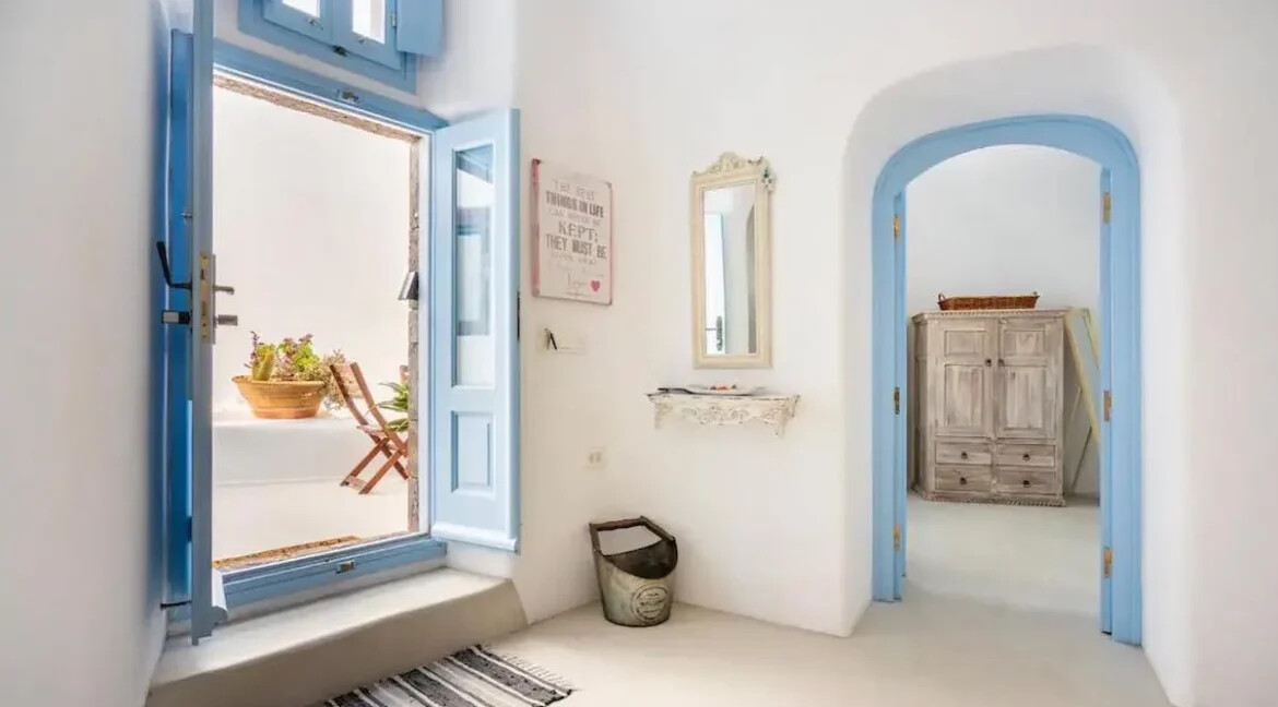 House for Sale in Santorini, Greece 1