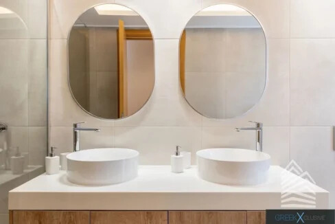 Luxury Detached Villa in Elliniko for rent 18