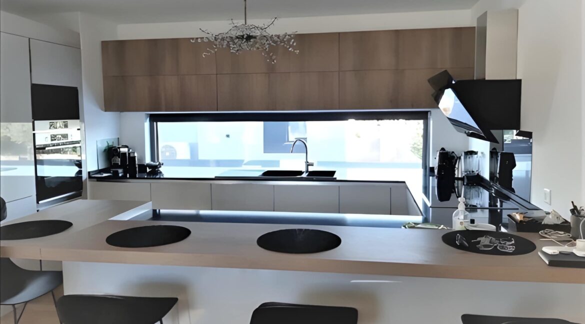 Luxury House for sale Vari Varkiza, South Athens 10