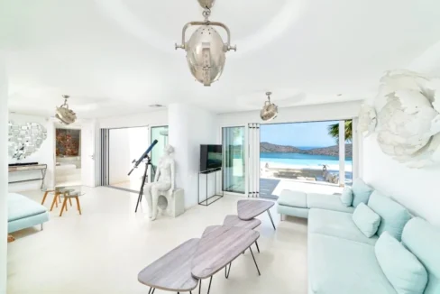 Luxury Villa For Sale in Crete Agios Nikolaos 10