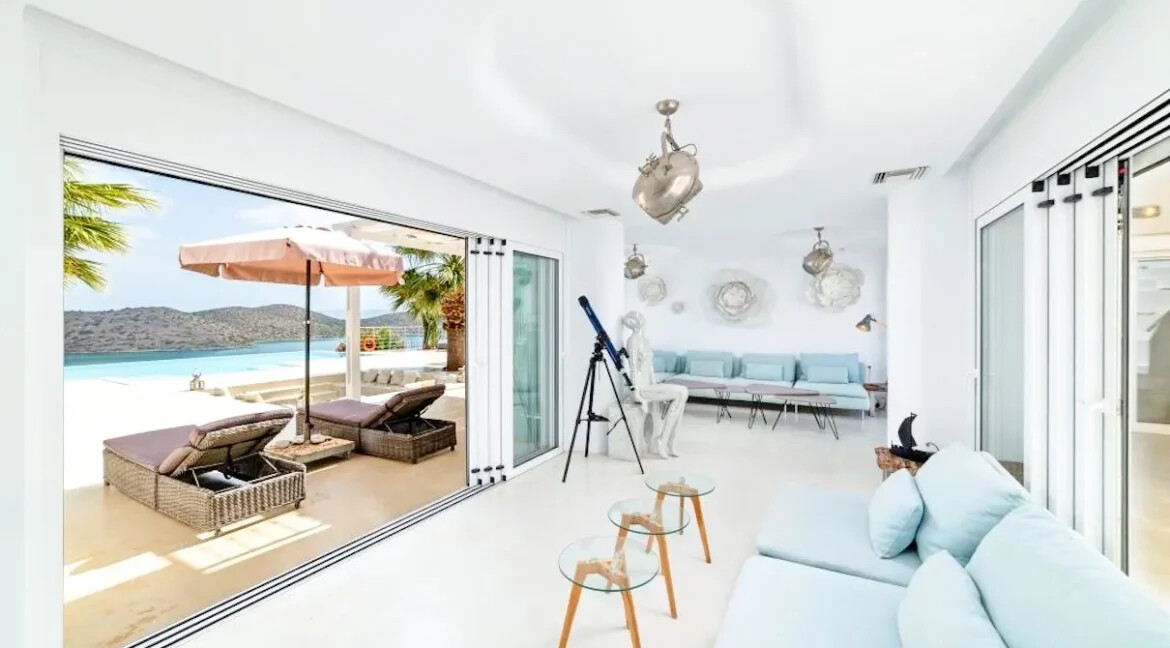 Luxury Villa For Sale in Crete Agios Nikolaos 11