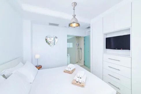 Luxury Villa For Sale in Crete Agios Nikolaos 16