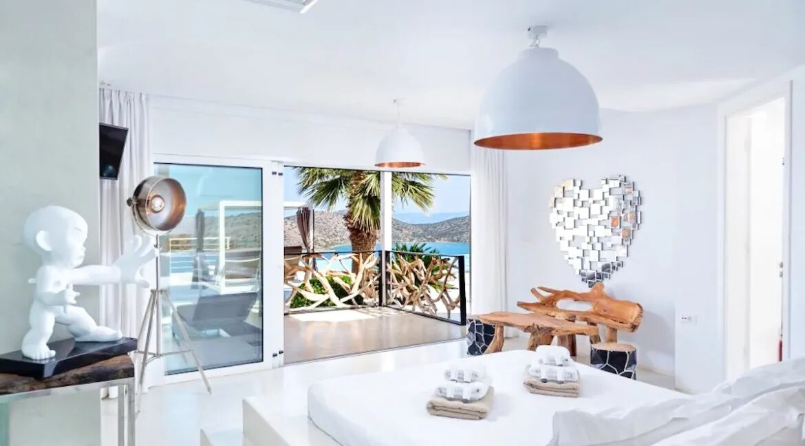 Luxury Villa For Sale in Crete Agios Nikolaos 18