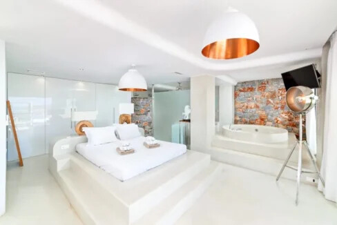 Luxury Villa For Sale in Crete Agios Nikolaos 24