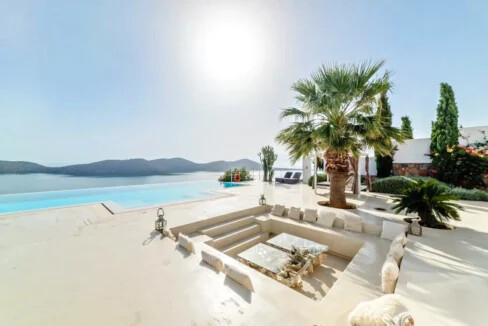 Luxury Villa For Sale in Crete Agios Nikolaos 41