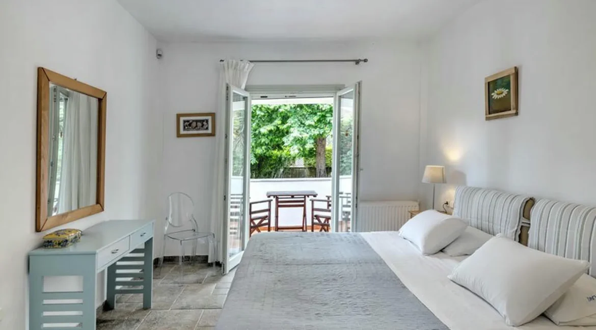 Seafront Villa for Sale in Avlaki Corfu 6