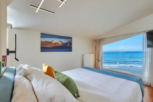 Seafront Villa in Heraklion Crete for sale 10