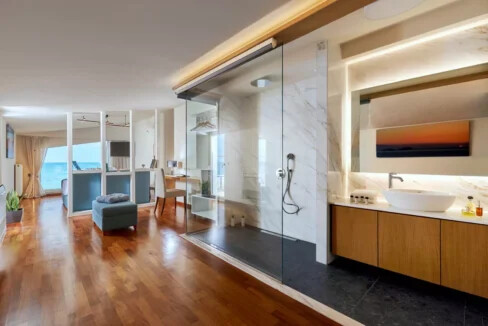 Seafront Villa in Heraklion Crete for sale 17