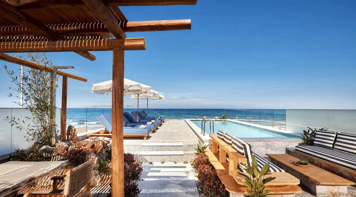 Seafront Villa in Heraklion Crete for sale 21