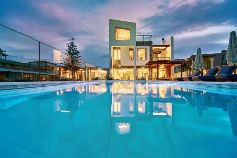 Seafront Villa in Heraklion Crete for sale 27