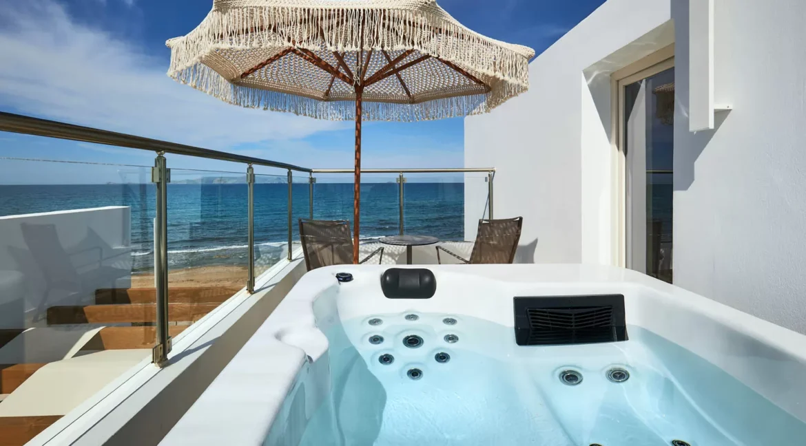 Seafront Villa in Heraklion Crete for sale 3