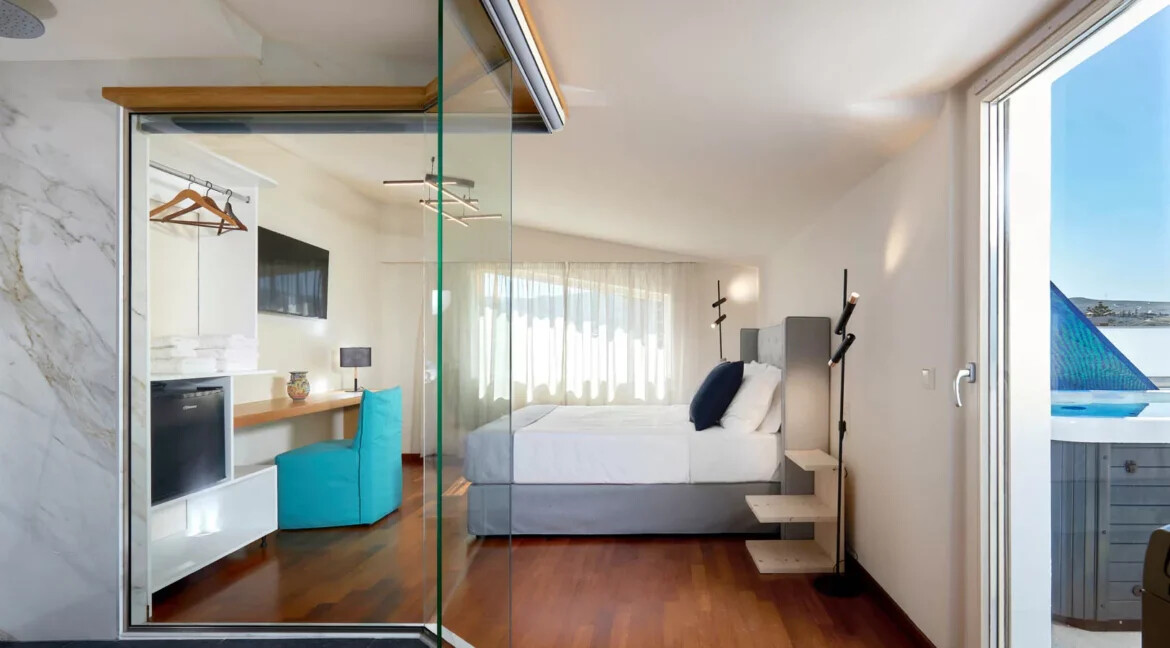 Seafront Villa in Heraklion Crete for sale 7