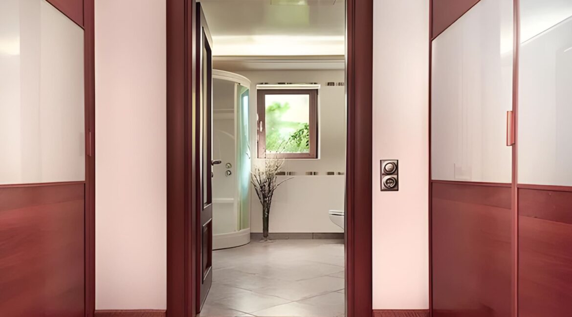 Seaview villa in Saronida, South Athens 4