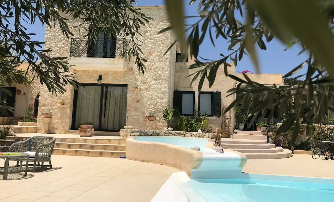 Traditional Villa for sale Sitia Crete 1