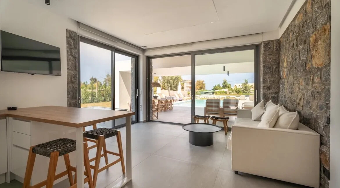 Villa for sale in Pefkochori Halkidiki 11