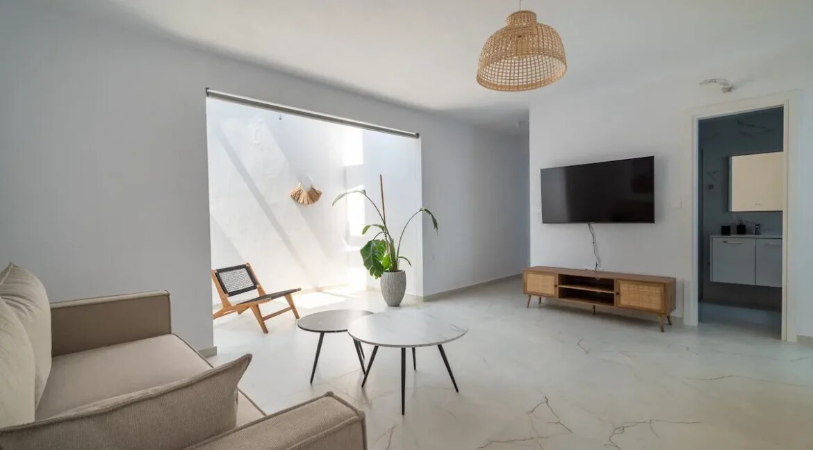 Villa for sale in Pefkochori Halkidiki 4