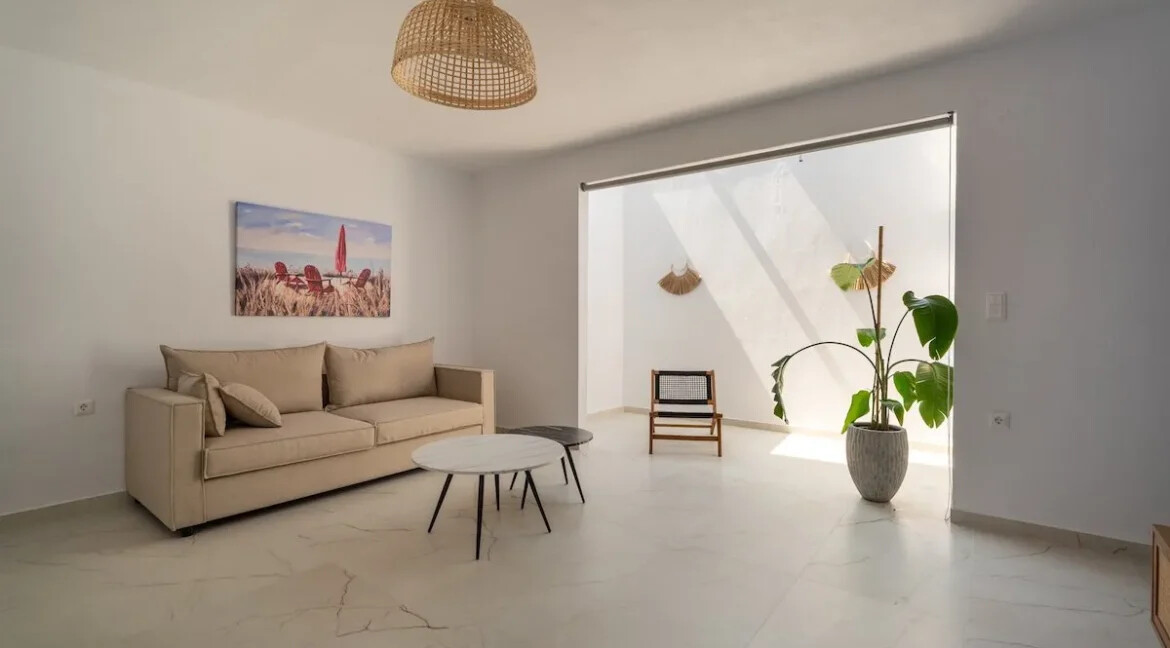 Villa for sale in Pefkochori Halkidiki 5