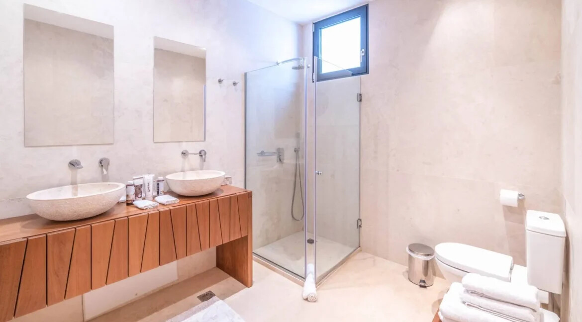 Villa with Direct Sea Access at Elounda Crete 23