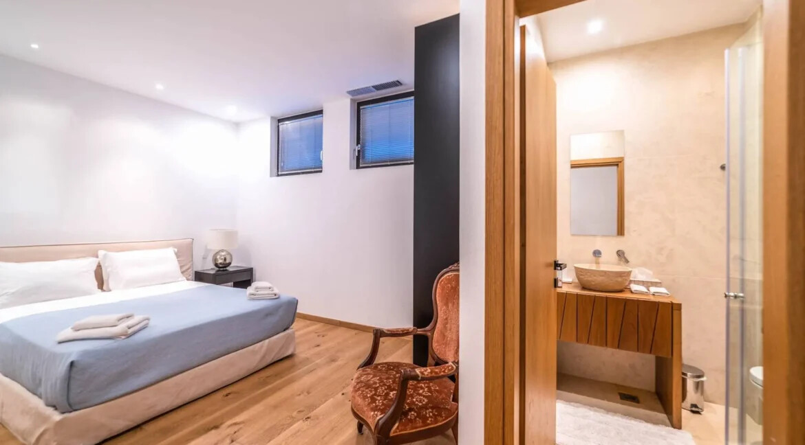 Villa with Direct Sea Access at Elounda Crete 24