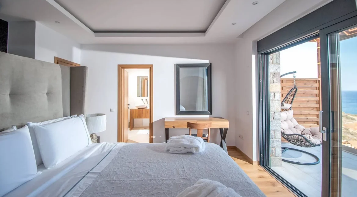 Villa with Direct Sea Access at Elounda Crete 25