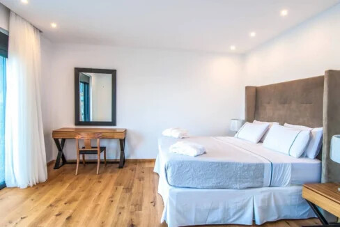 Villa with Direct Sea Access at Elounda Crete 26