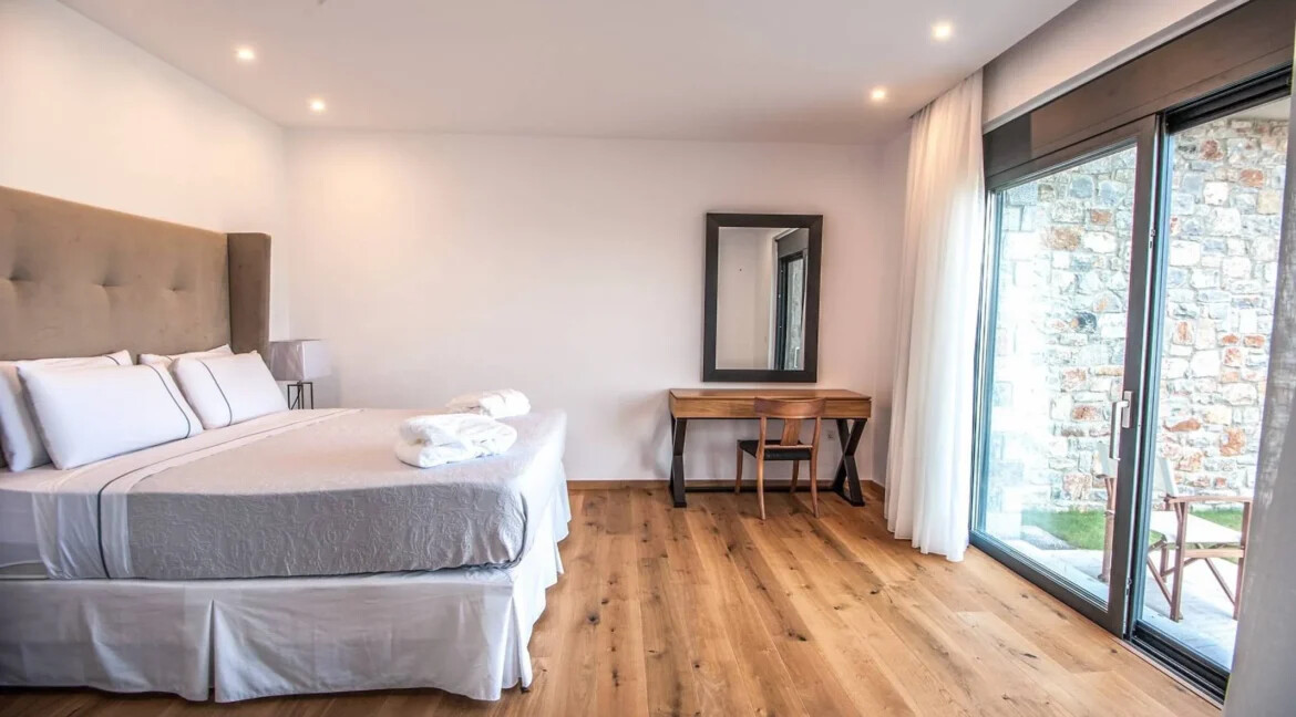 Villa with Direct Sea Access at Elounda Crete 30