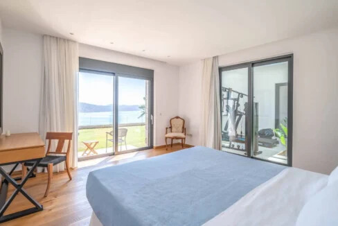 Villa with Direct Sea Access at Elounda Crete 31