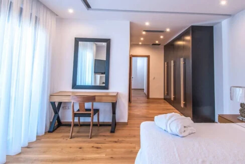 Villa with Direct Sea Access at Elounda Crete 33