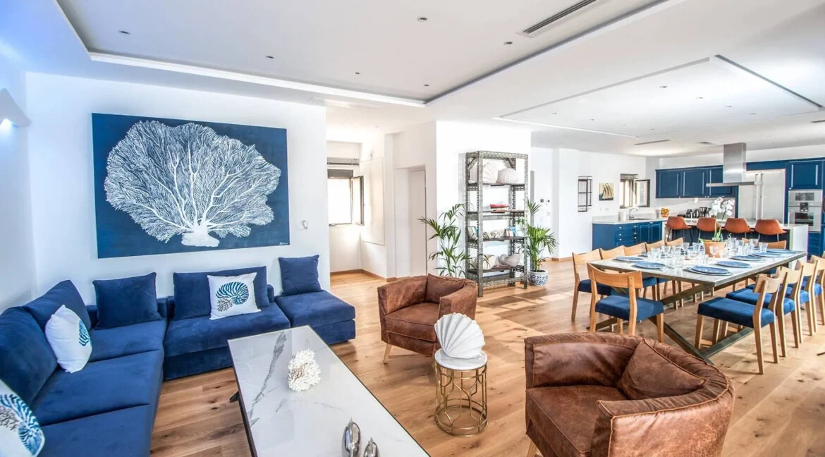 Villa with Direct Sea Access at Elounda Crete 41