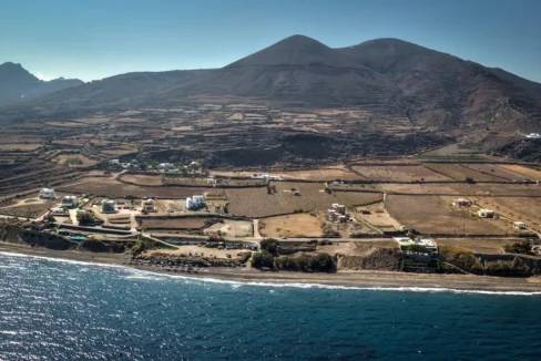Big Villa by the sea at Baxedes Santorini 18