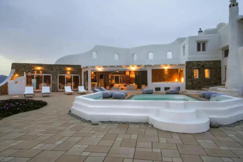 Big Villa for sale in Mykonos, Houlakia 19