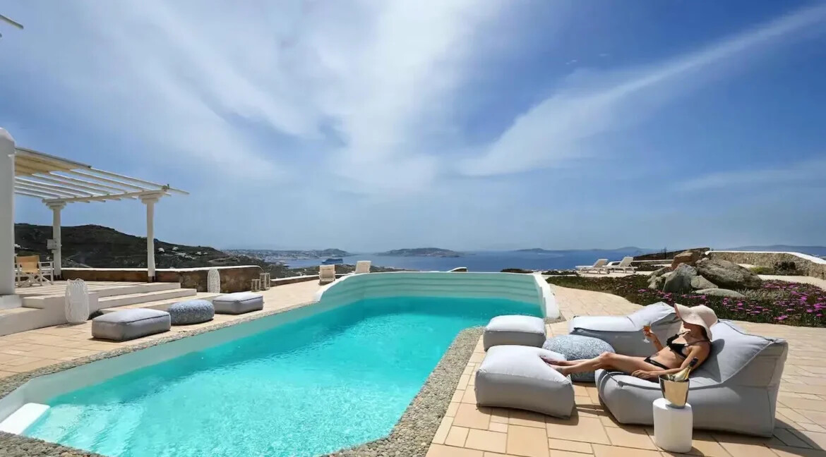 Big Villa for sale in Mykonos, Houlakia 21