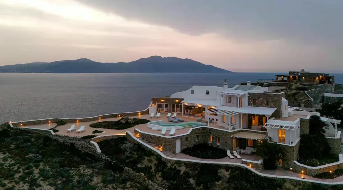 Big Villa for sale in Mykonos, Houlakia 22