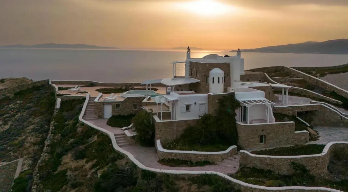 Big Villa for sale in Mykonos, Houlakia 23