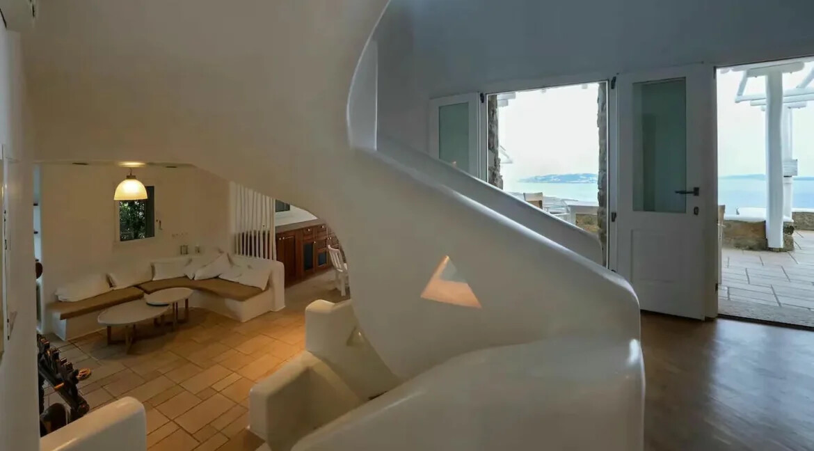 Big Villa for sale in Mykonos, Houlakia 3