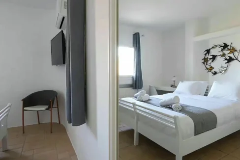 Big Villa for sale in Mykonos, Houlakia 9