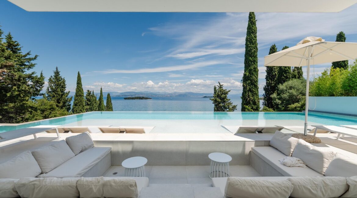 Elegance Villa for Sale in Corfu 12