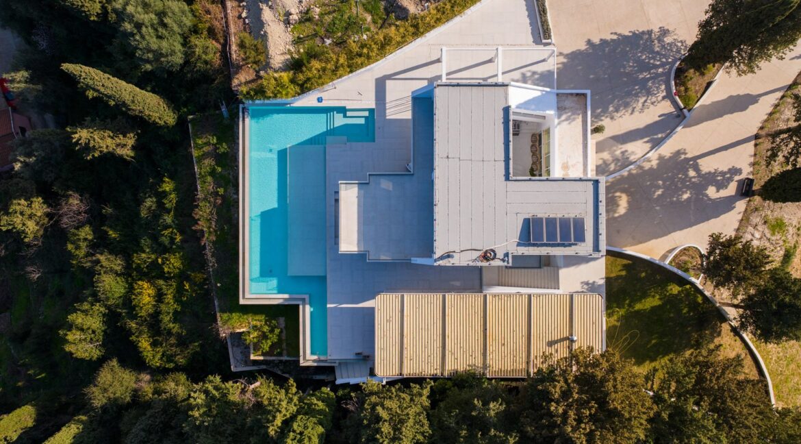 Elegance Villa for Sale in Corfu 4