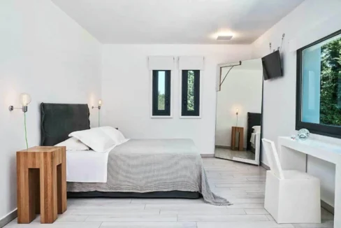 Luxury villa in Corfu for sale 11