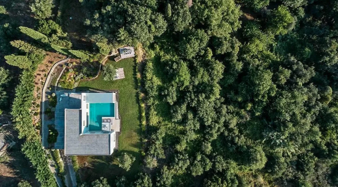 Luxury villa in Corfu for sale 4